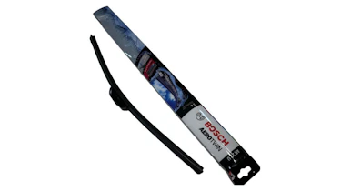 Winter car checklist - windscreen wiper