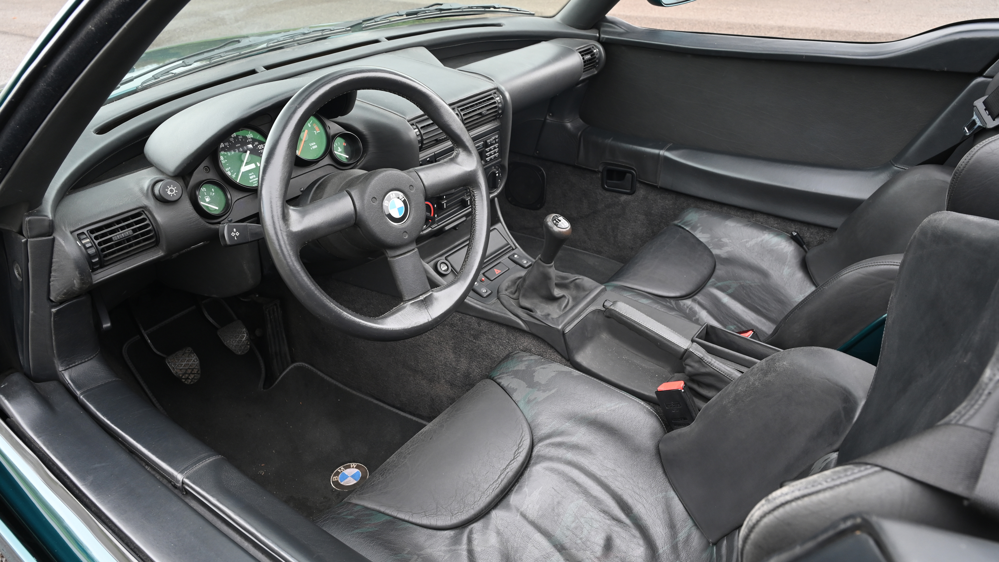 BMW Z1 interior view