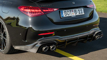 BRABUS 730 C63 - tail