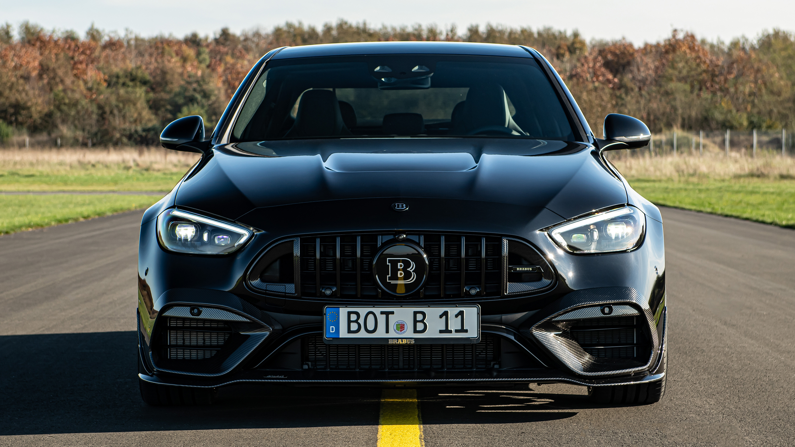 BRABUS 730 C63 - static front end
