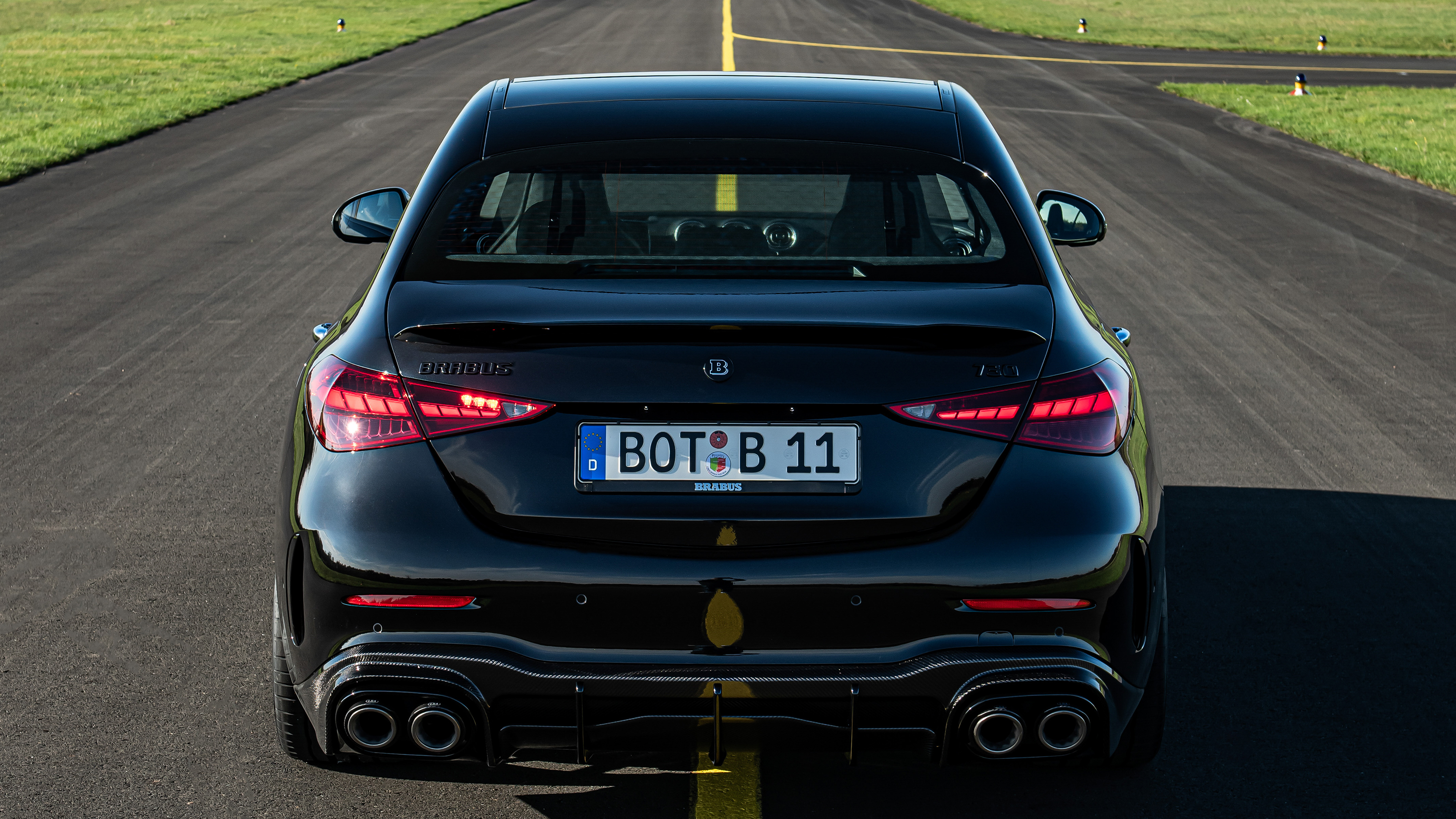 BRABUS 730 C63 - static rear end