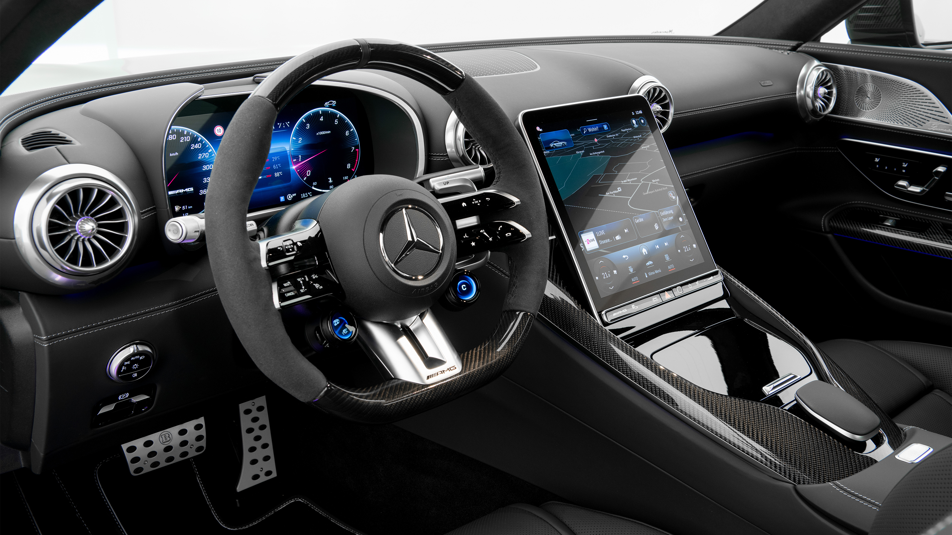 BRABUS 750 GT - dashboard