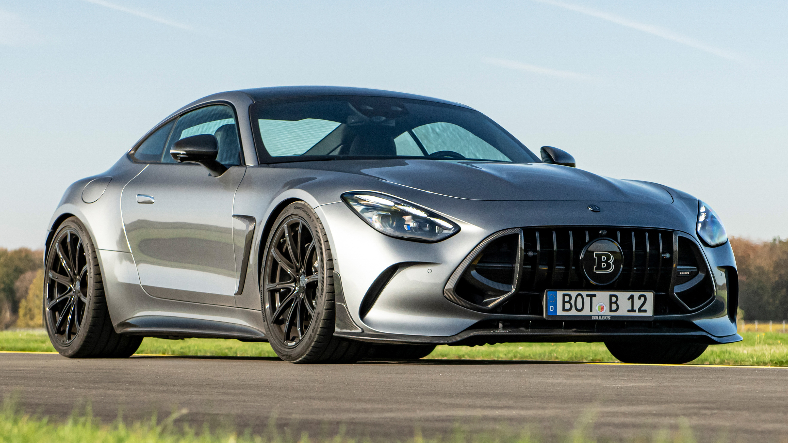 BRABUS 750 GT - static front 3/4
