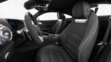 BRABUS 750 GT - seats