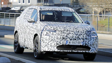 New Citroen C5 Aircross spy shots - front end