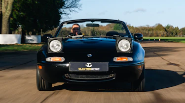 Electrogenic Mazda MX-5 - dynamic front end