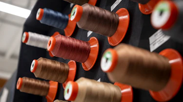 Exclusive Mercedes Manufaktur - threads