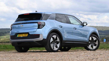 Ford Explorer - rear corner static
