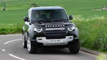 Land Rover Defender 110 County - front corner left