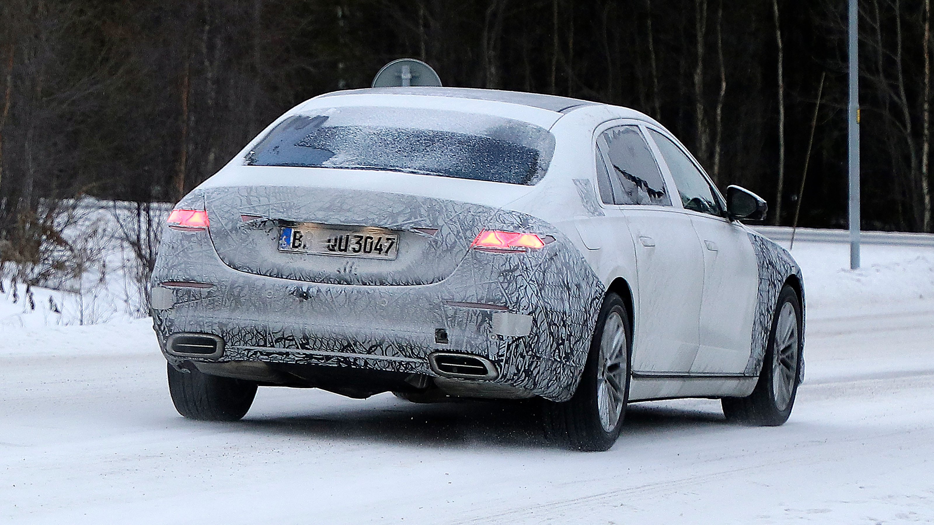 Mercedes-Maybach S-Class (camouflaged) - rear