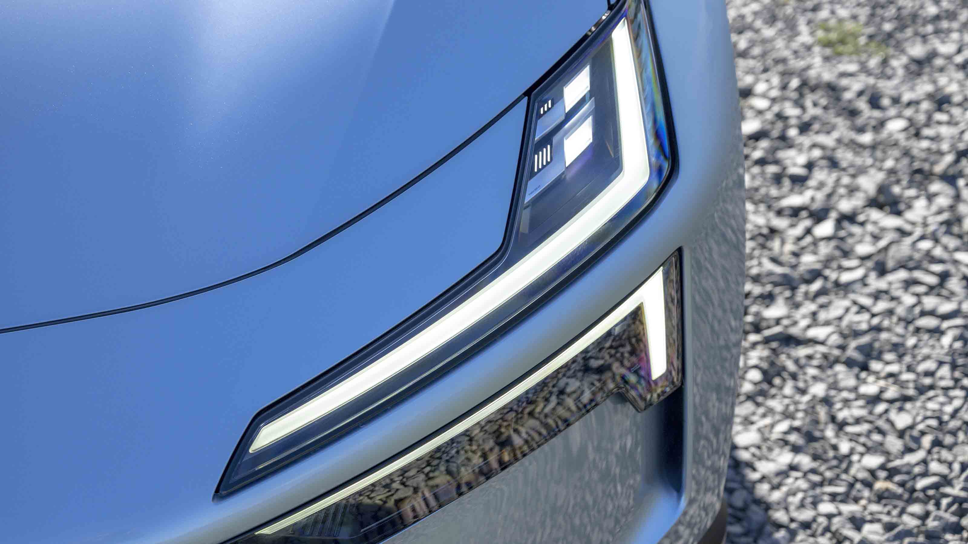 Polestar 4 Coupe - head light detail