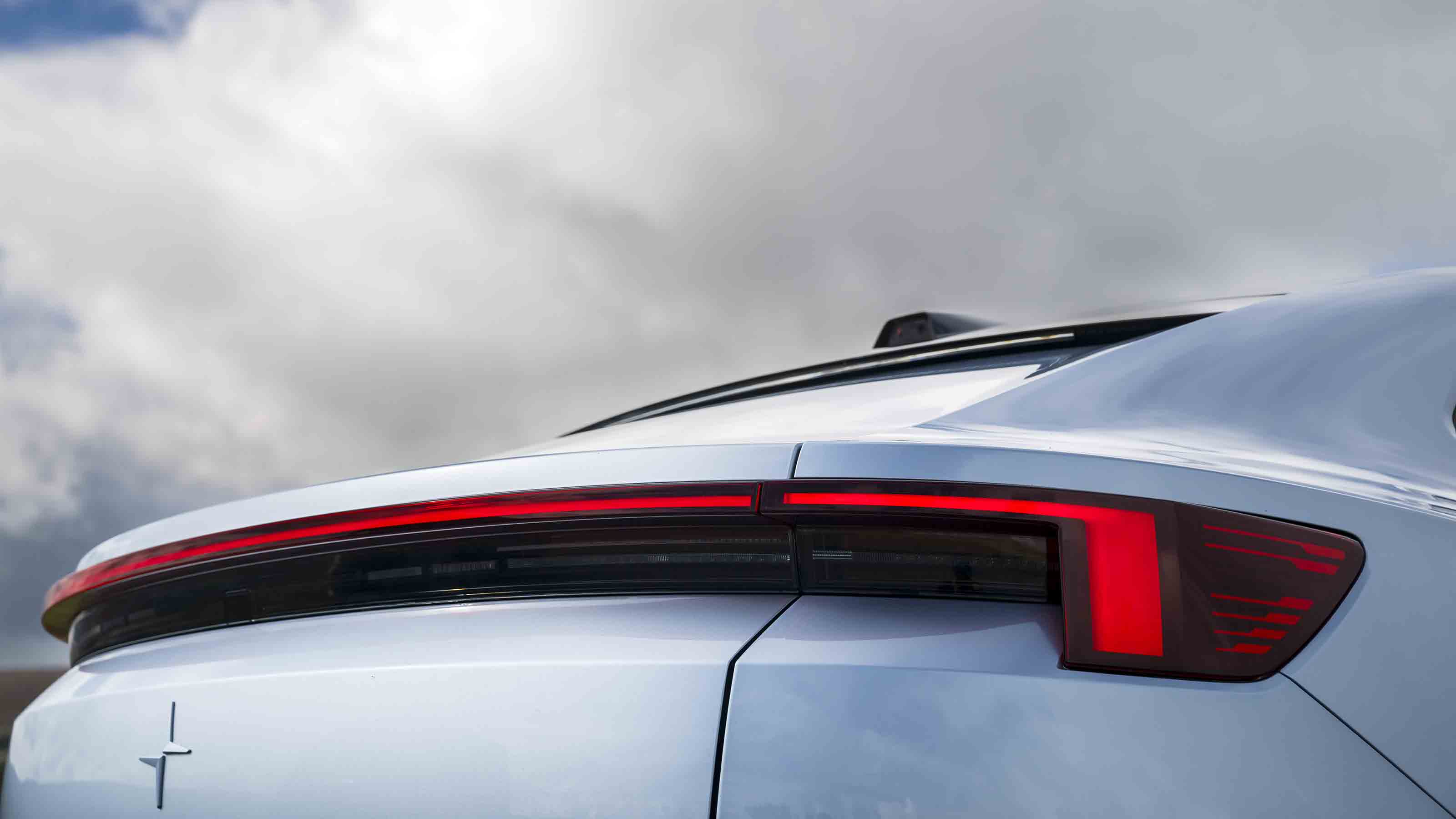 Polestar 4 Coupe - rear light