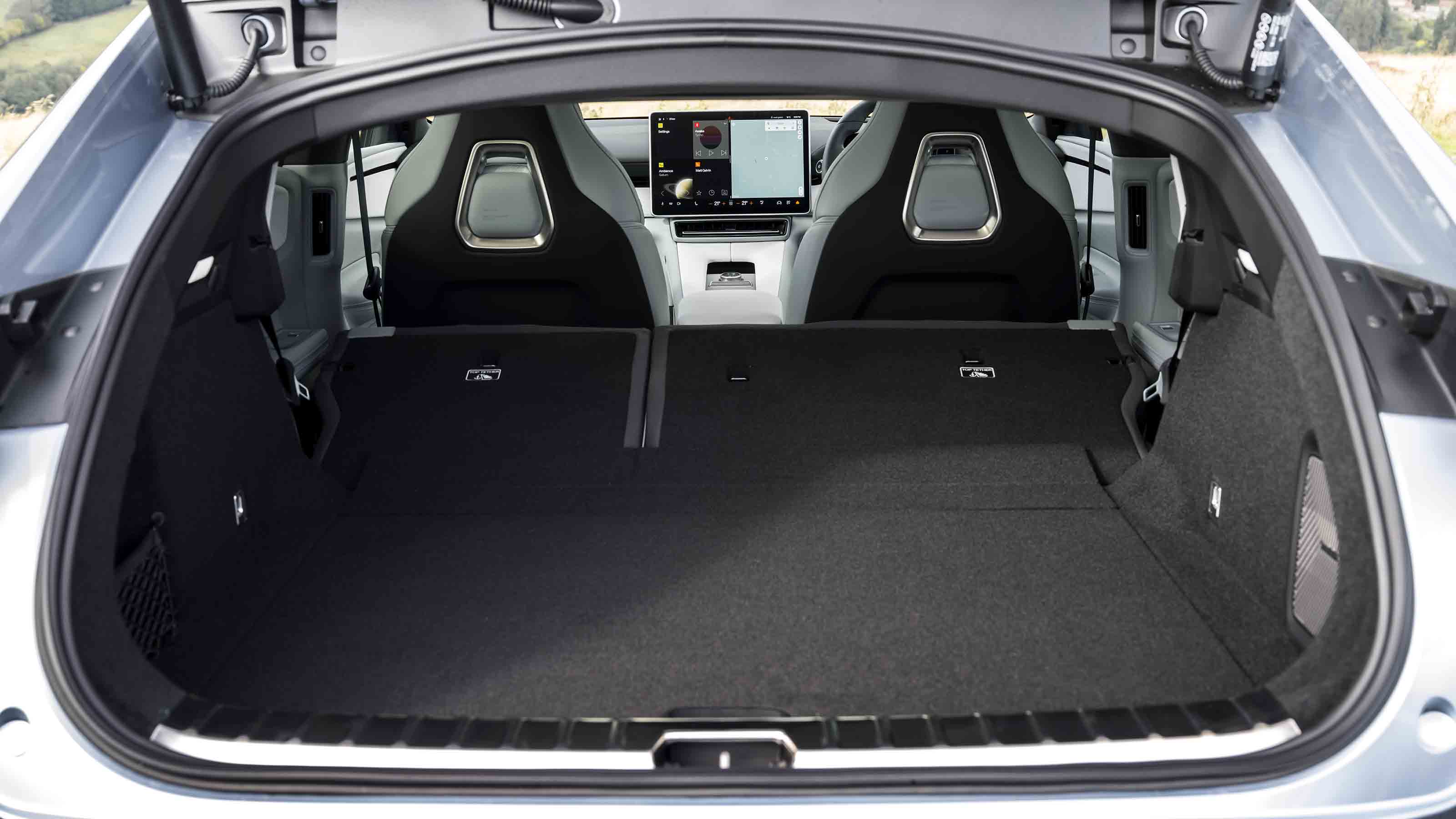 Polestar 4 Coupe - boot, seats folded