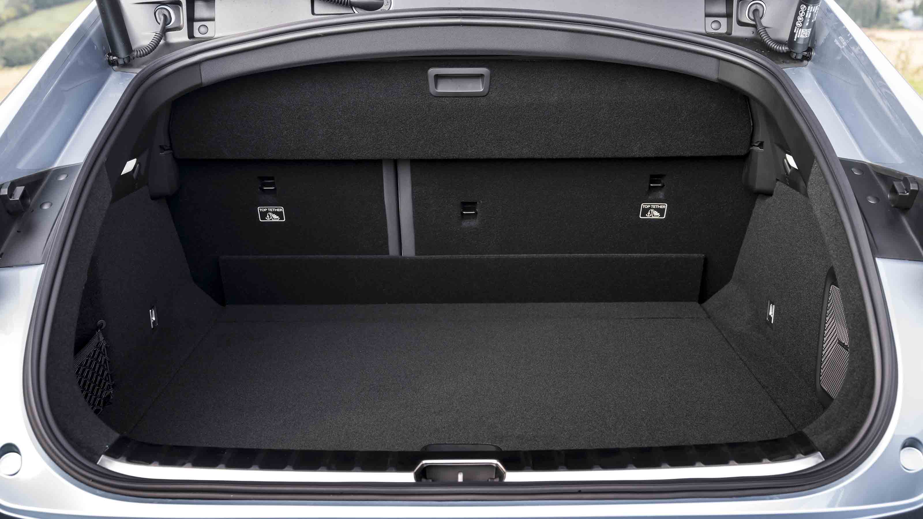 Polestar 4 Coupe - boot