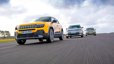 Jeep Avenger, Kia Niro and Volkswagen ID.3 - front tracking