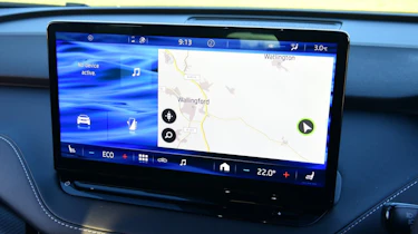 Used Skoda Enyaq - screen