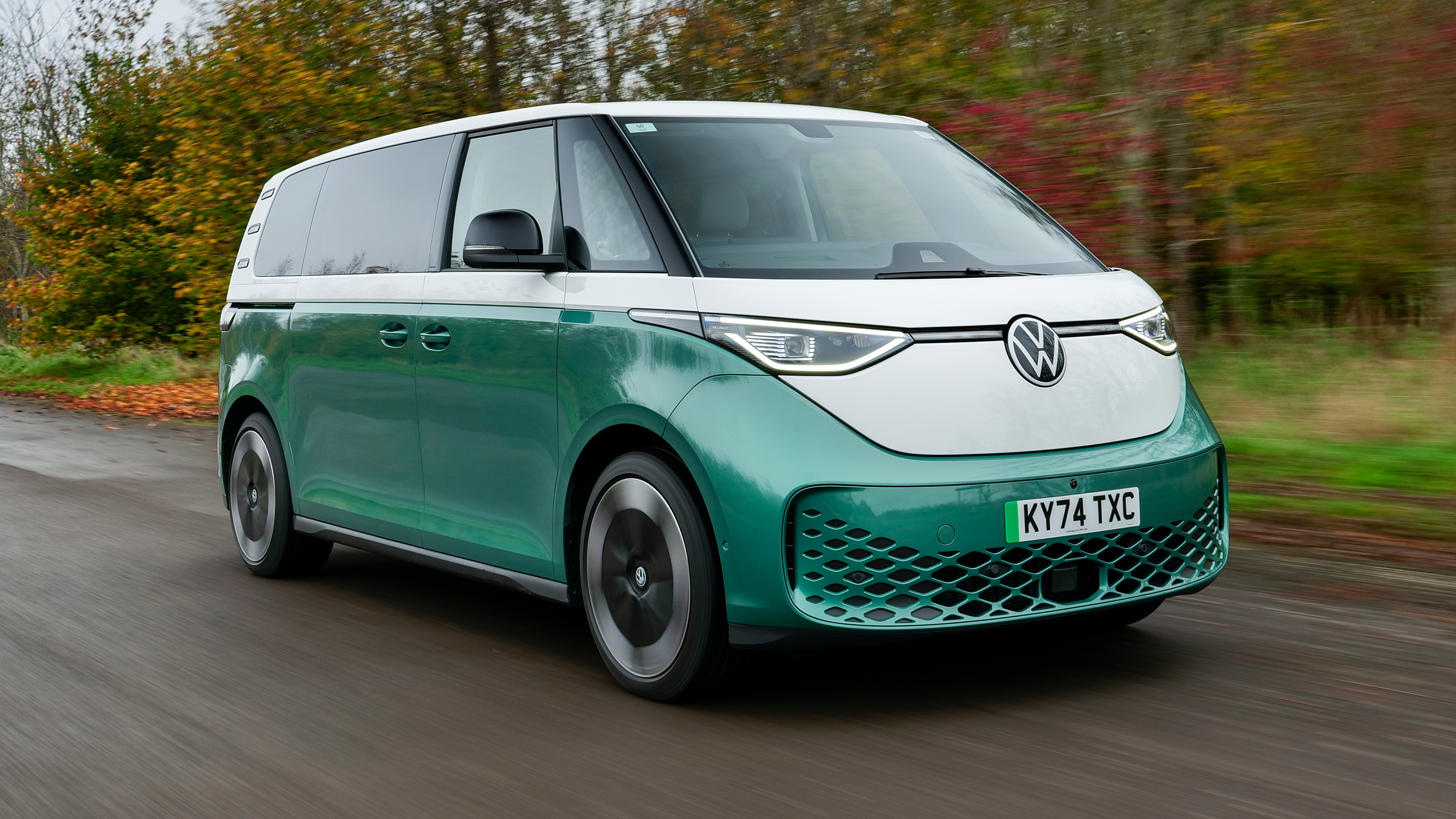 Volkswagen ID. Buzz LWB - front tracking