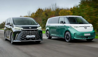 Volkswagen ID. Buzz LWB and Lexus LM - front tracking