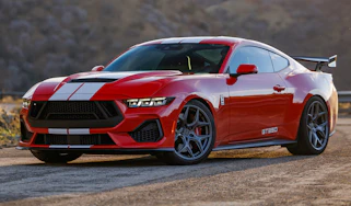 2025 Shelby GT350 - front 3/4