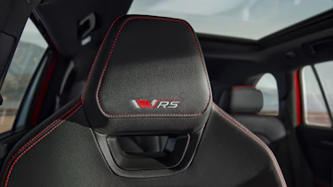 Skoda Kodiaq vRS - headrest