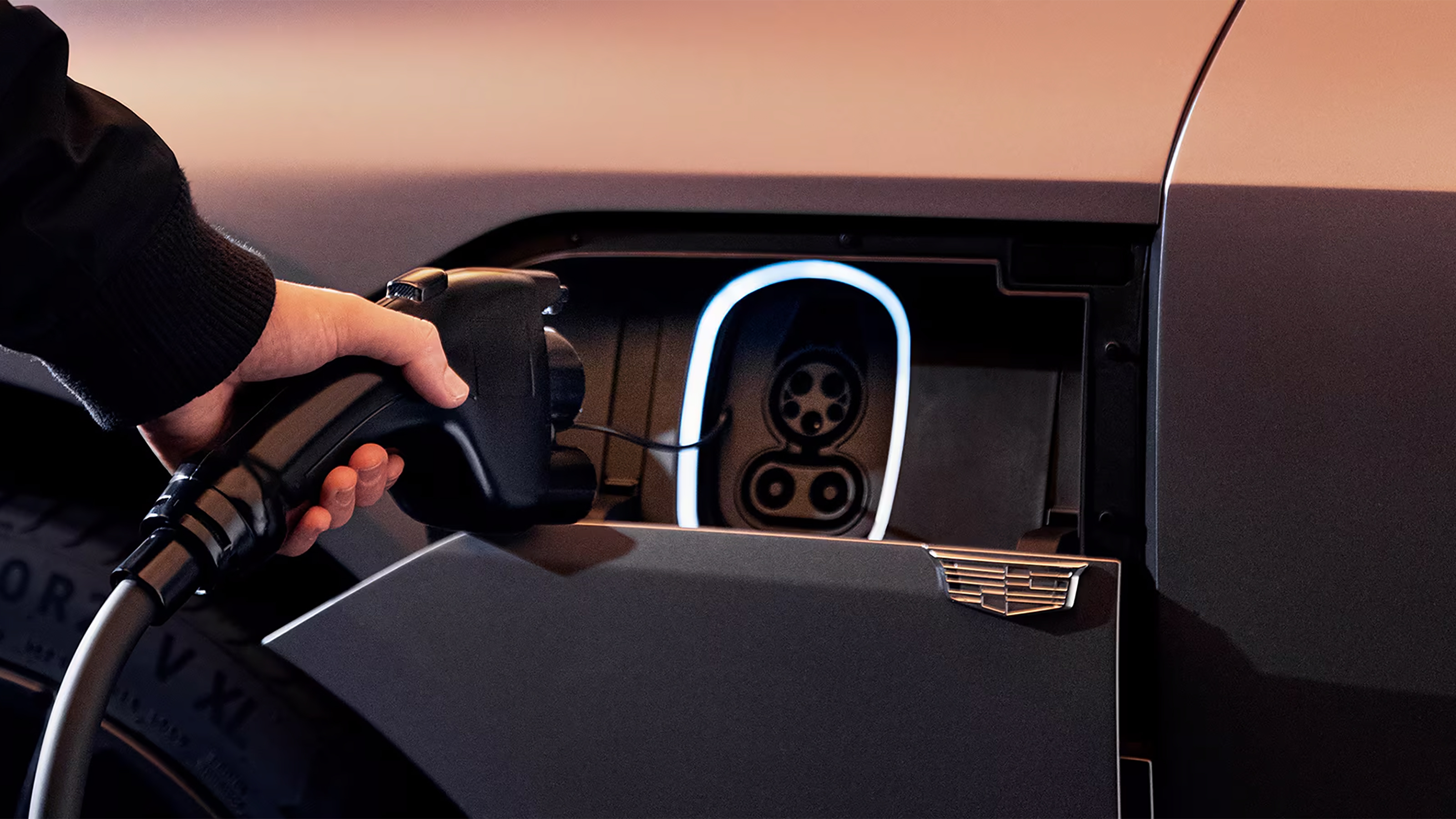 2026 Cadillac LYRIQ-V - charging socket