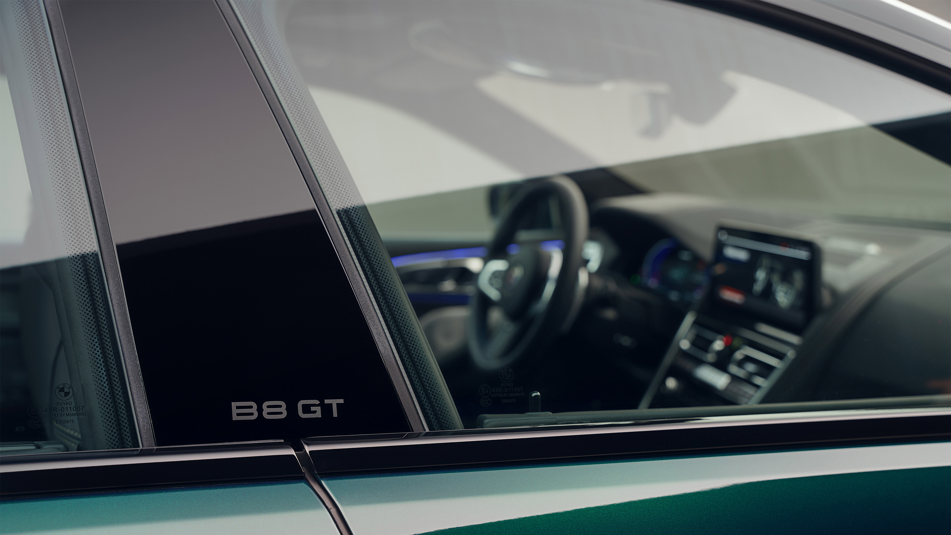 Alpina B8 GT - window pillar