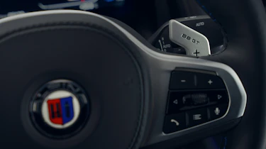 Alpina B8 GT - flappy paddles