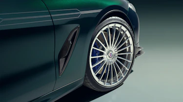 Alpina B8 GT - side decals and wheel