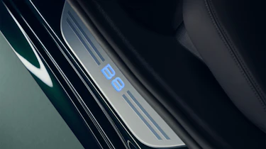 Alpina B8 GT - tread plate
