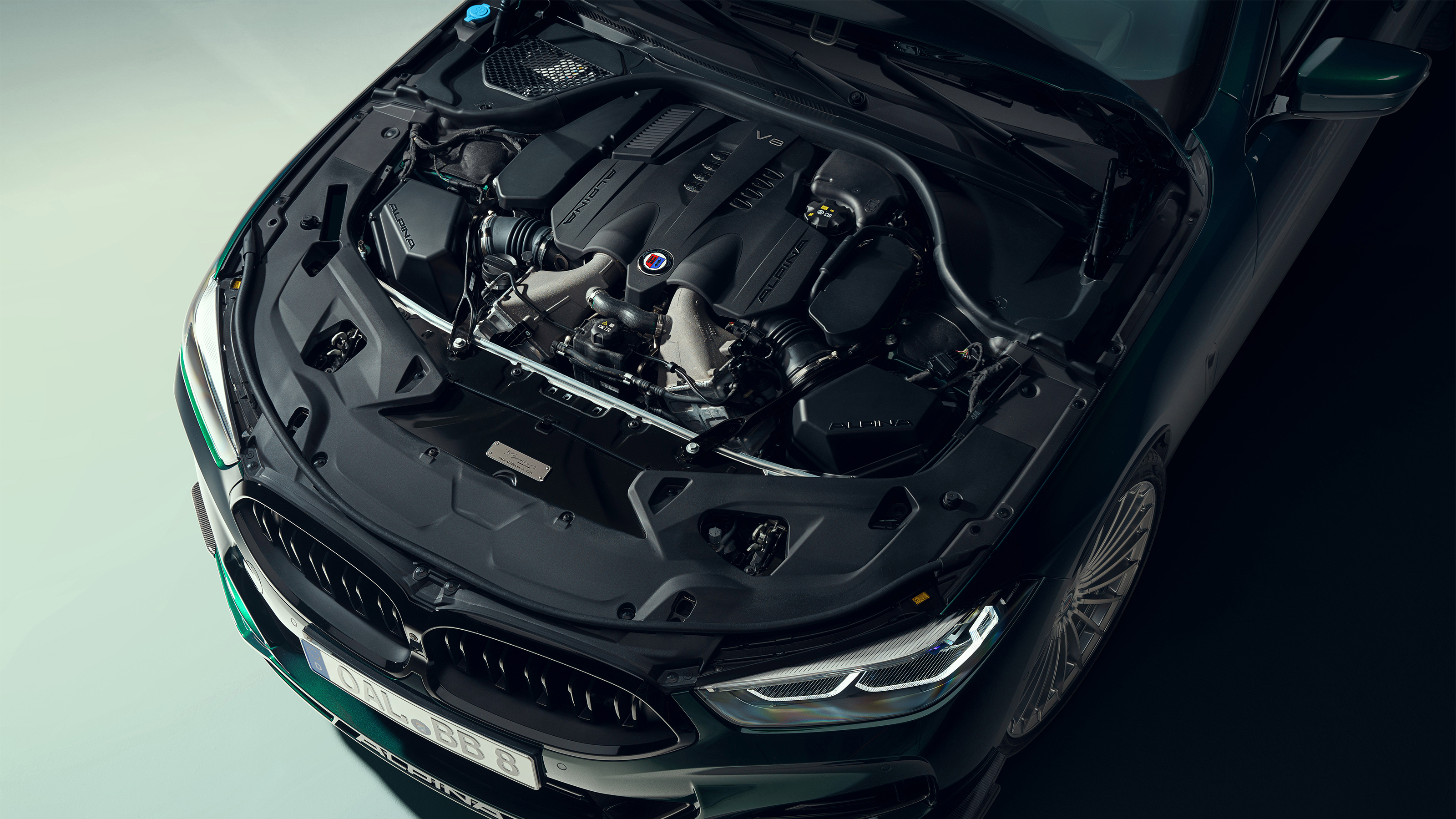 Alpina B8 GT - open bonnet
