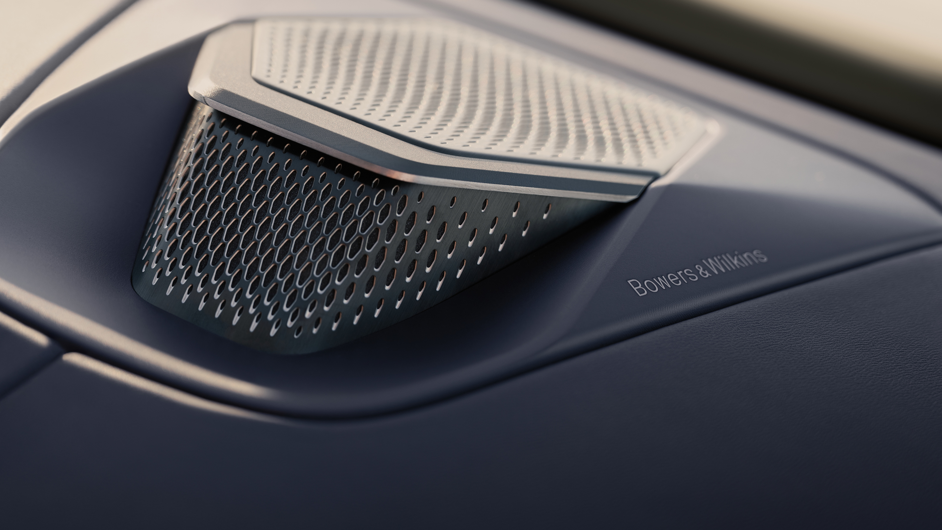 Aston Martin Vantage Roadster speaker