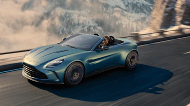 Aston Martin Vantage Roadster front