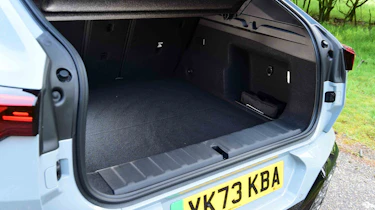 BMW iX2 - boot