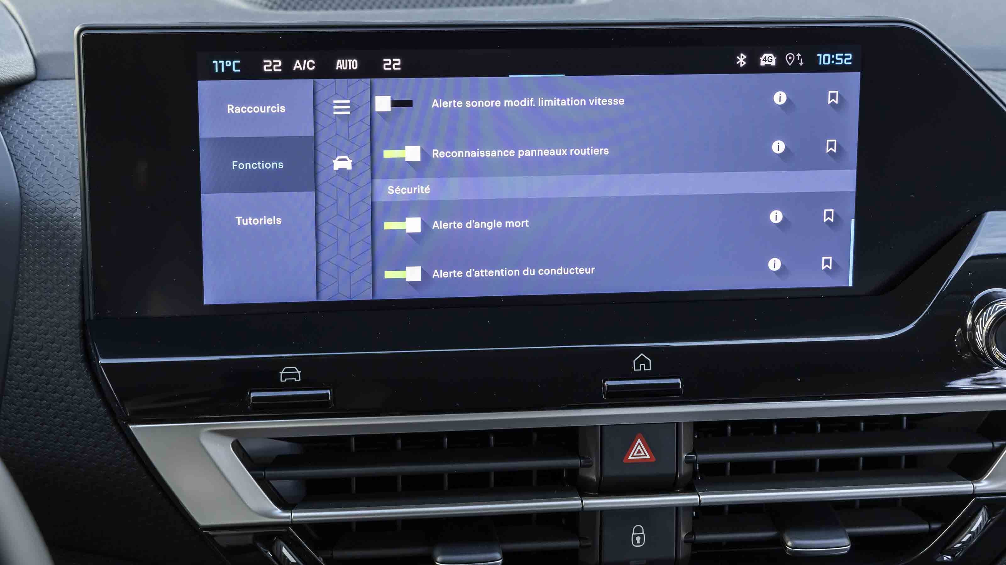 Citroen C4 - infotainment screen