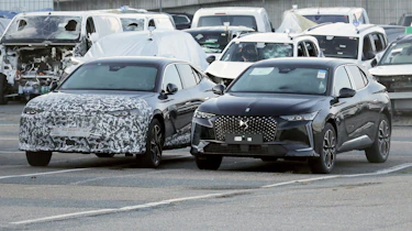 DS No 4 (camouflaged) parked next to DS 4