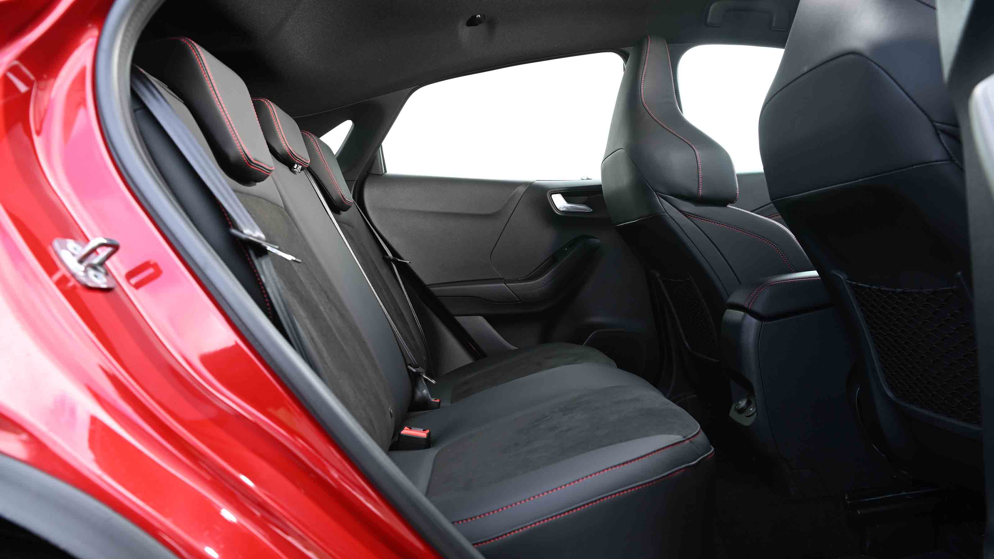Ford Puma ST - rear seats