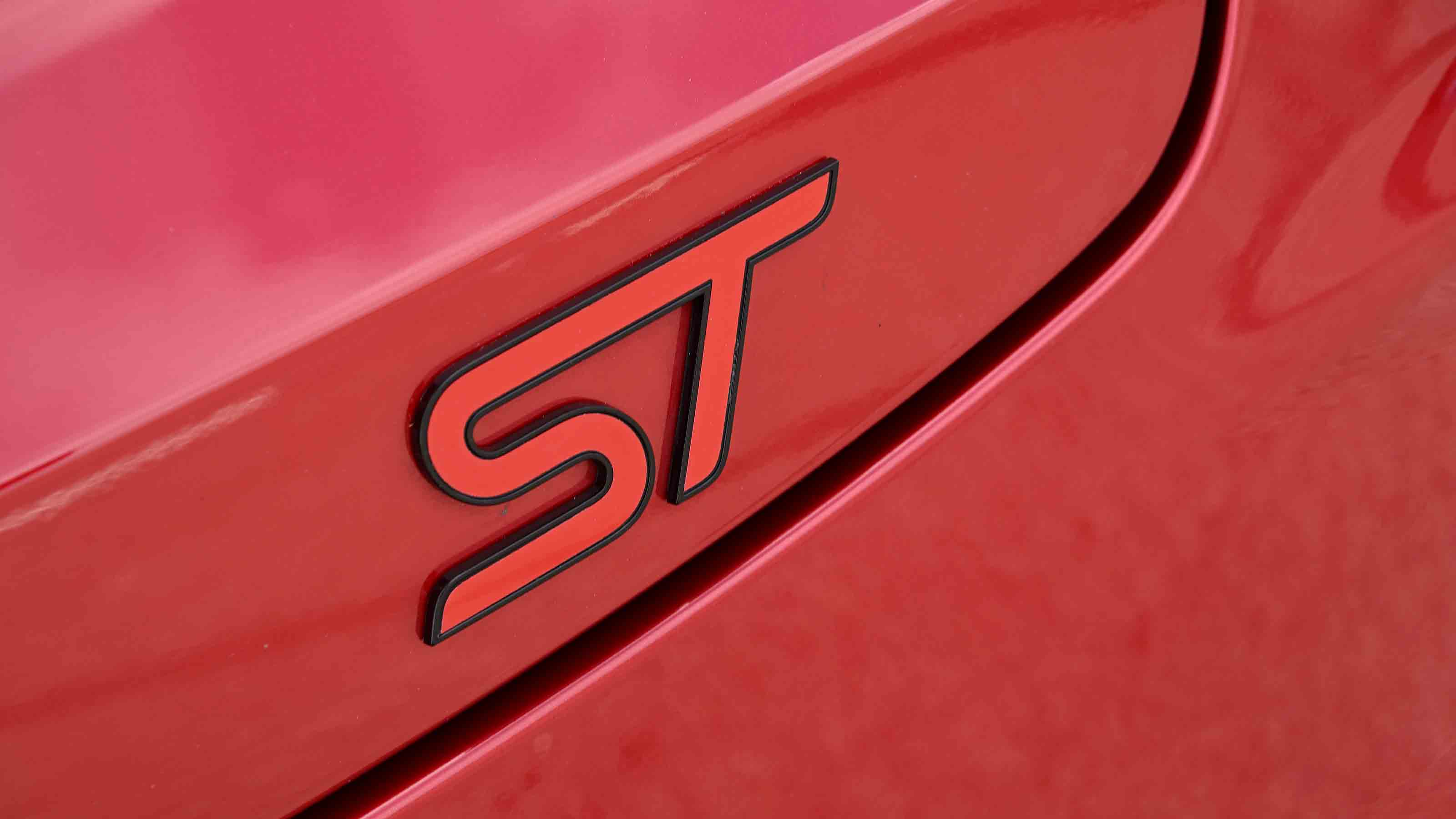 Ford Puma ST - rear 'ST' badge