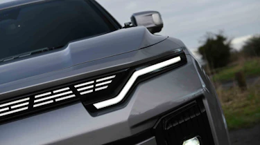 KGM Actyon - head light detail