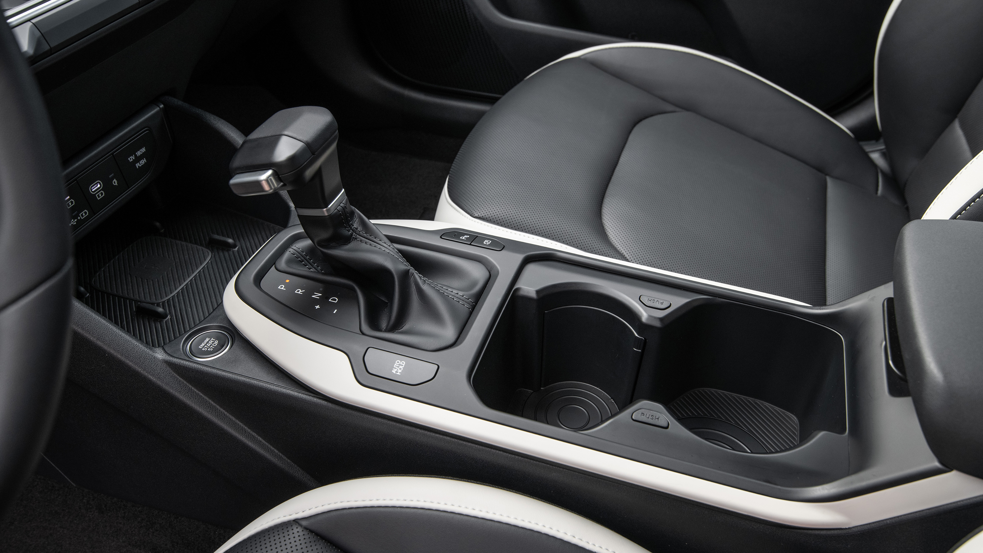 Kia K4 - centre console