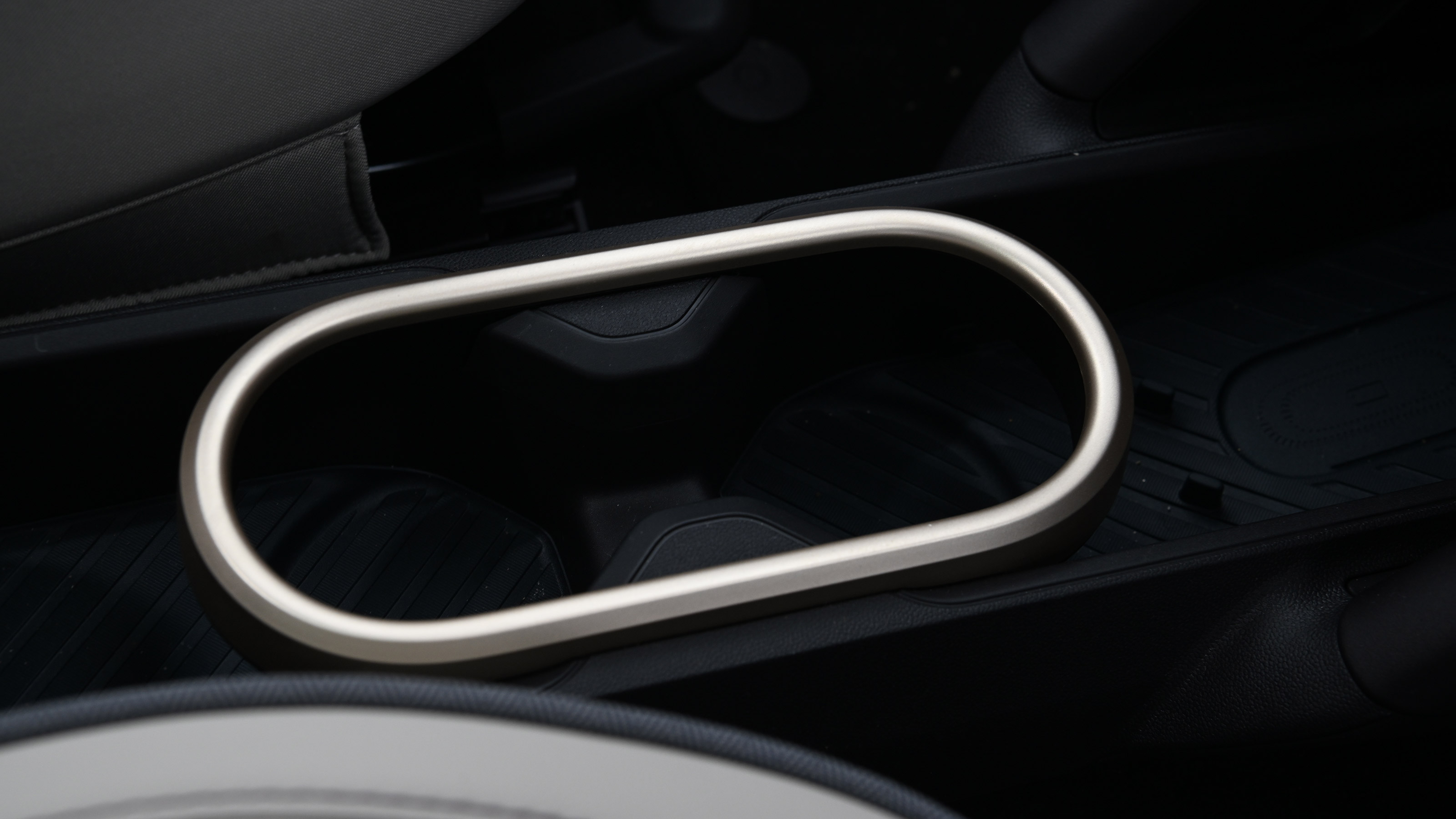 MINI Aceman - cup holders