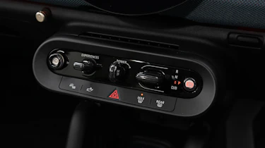 MINI Aceman - centre console