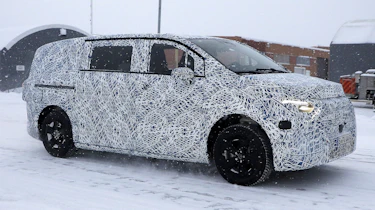 Mercedes V-Class - front angled