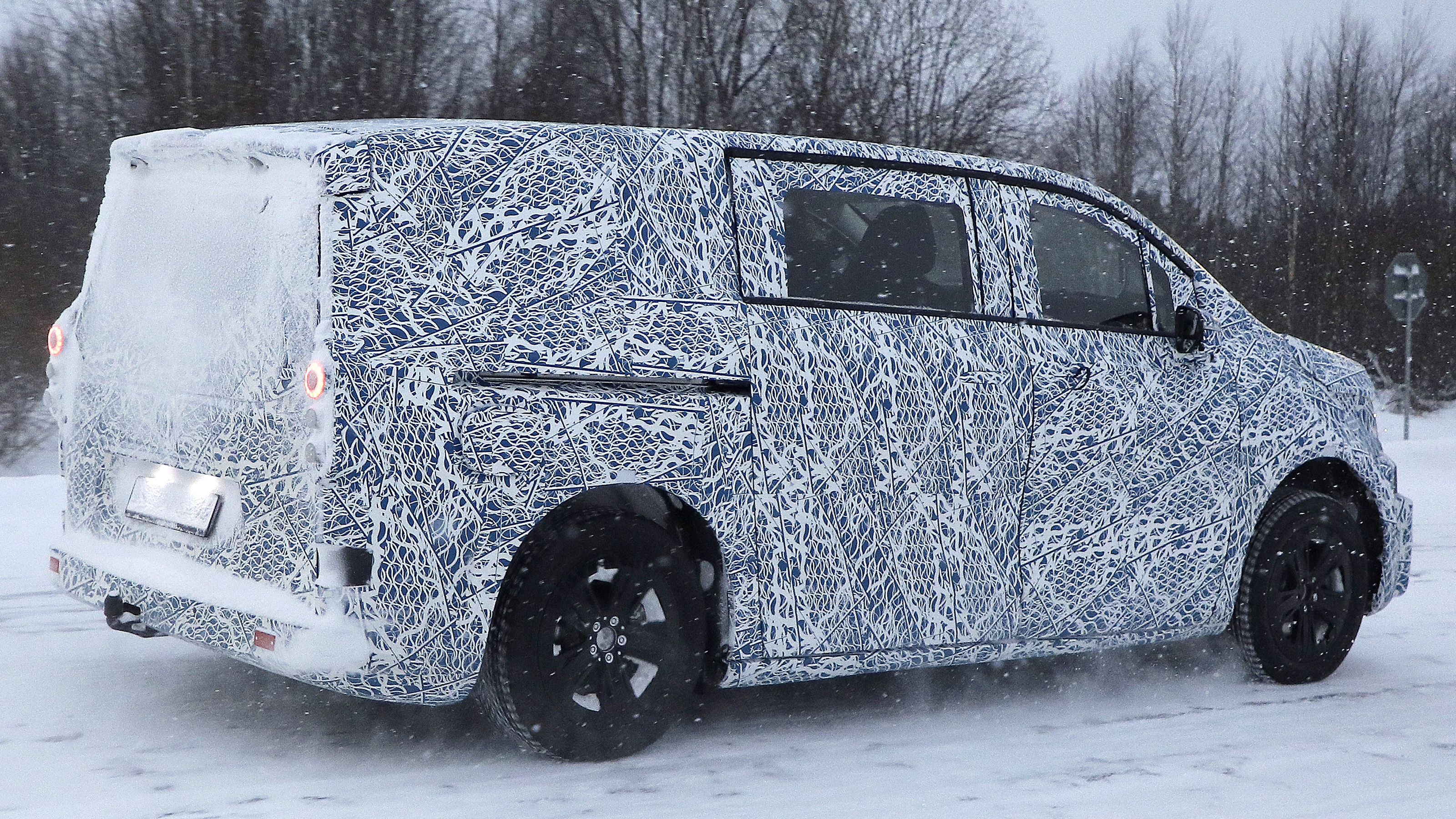 Mercedes V-Class - rear angled
