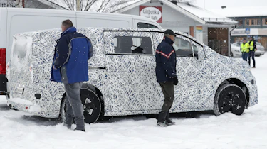 Mercedes V-Class - static rear angled
