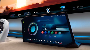 BMW Panoramic iDrive 7