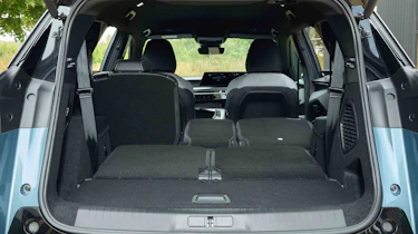 Peugeot 5008 - boot seats partially folded