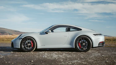 Porsche 911 Carrera GTS - side static