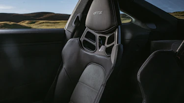 Porsche 911 Carrera GTS - seat