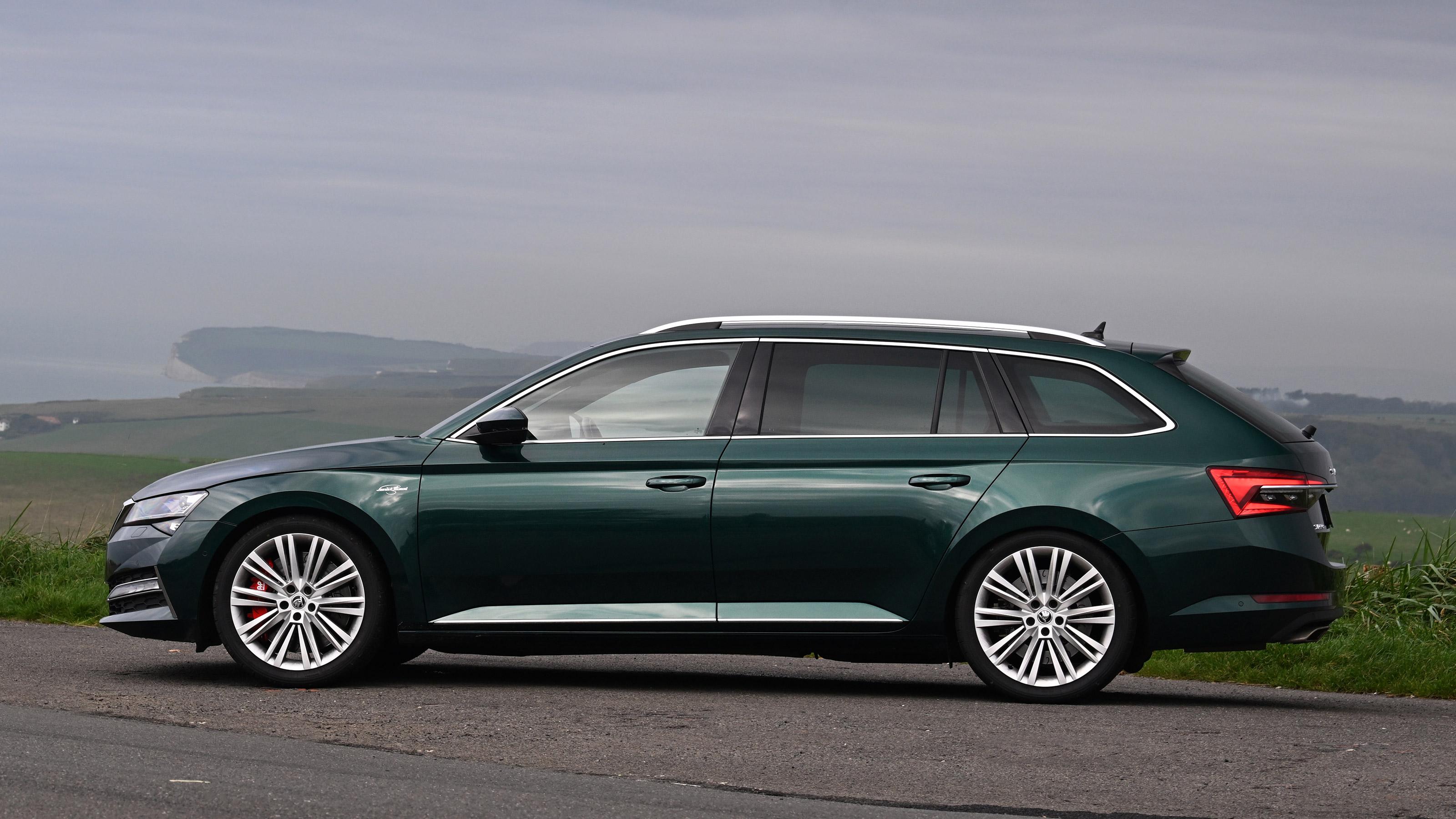 Skoda Superb Sleeper Edition - side static