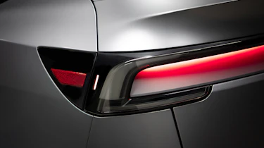 Tesla Model Y facelift - rear light